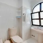 Mar *